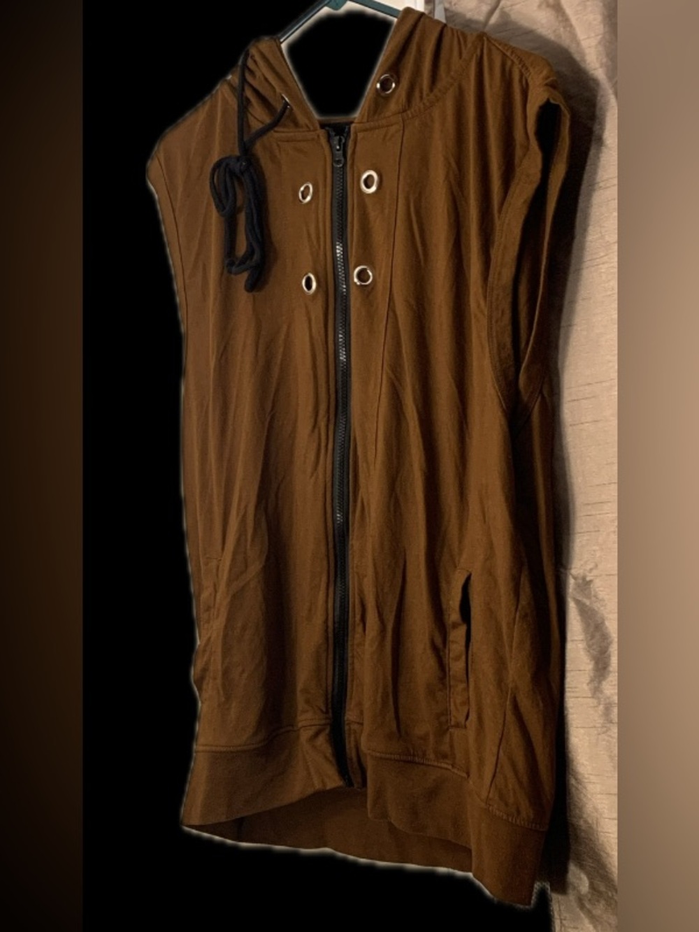 Grommeted Brown Sleeveless Hoodie Vest